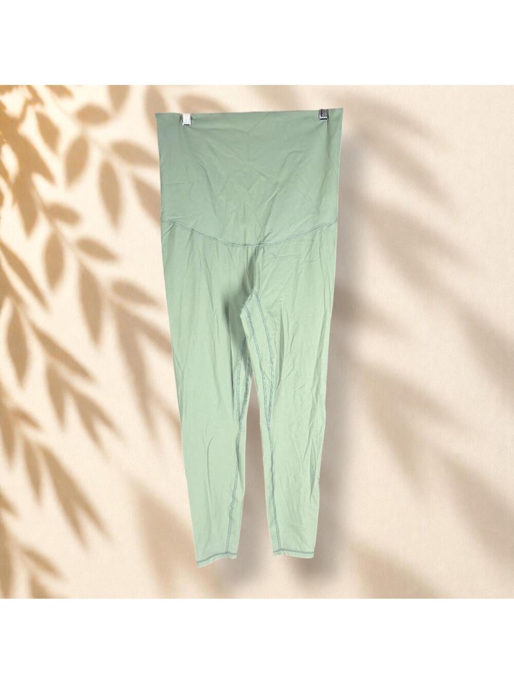 Unbranded Activewear Leggings Women M Medium Green High Rise Capri Gym Running